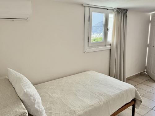 At the side of castle Milos | Ideal Vacations