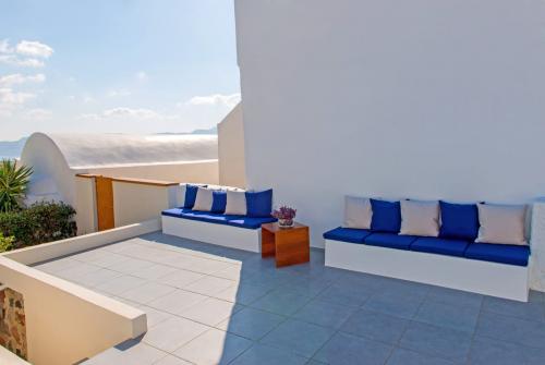 At the side of castle Milos | Ideal Vacations