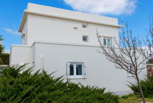 At the side of castle Milos | Ideal Vacations